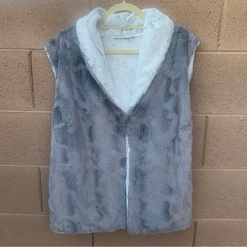 ALFRED Dunner Reversible Faux Fur Vest Silver Grey to White Rolled Collar Sz XL